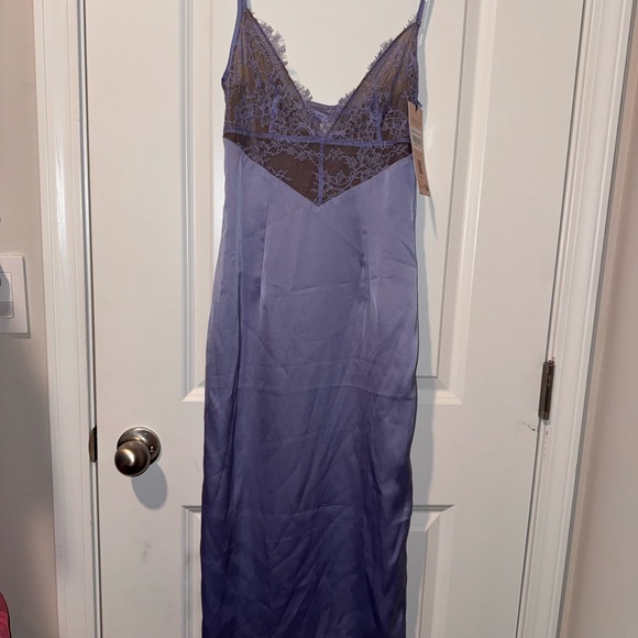 NWT Oh Polly Cadenza Lavender Lace Dress - Picture 2 of 7